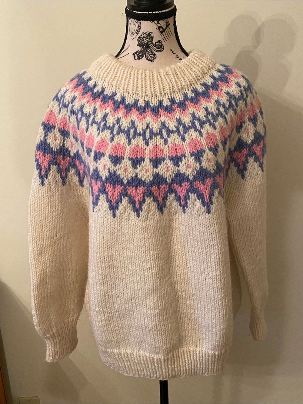 Hand Knit Fair Isle Chunjy Sweater Excellent Used Condition Large